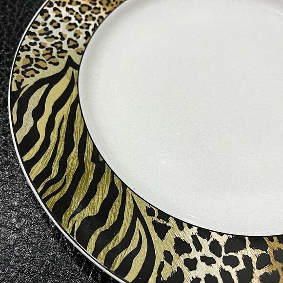 Studio Nova Jungle Beat Chop Plate. Leopard & Tiger Print on Rim. - Picture 4 of 7
